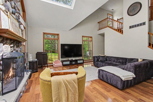 347 E Murray Road, La Porte, IN 46350