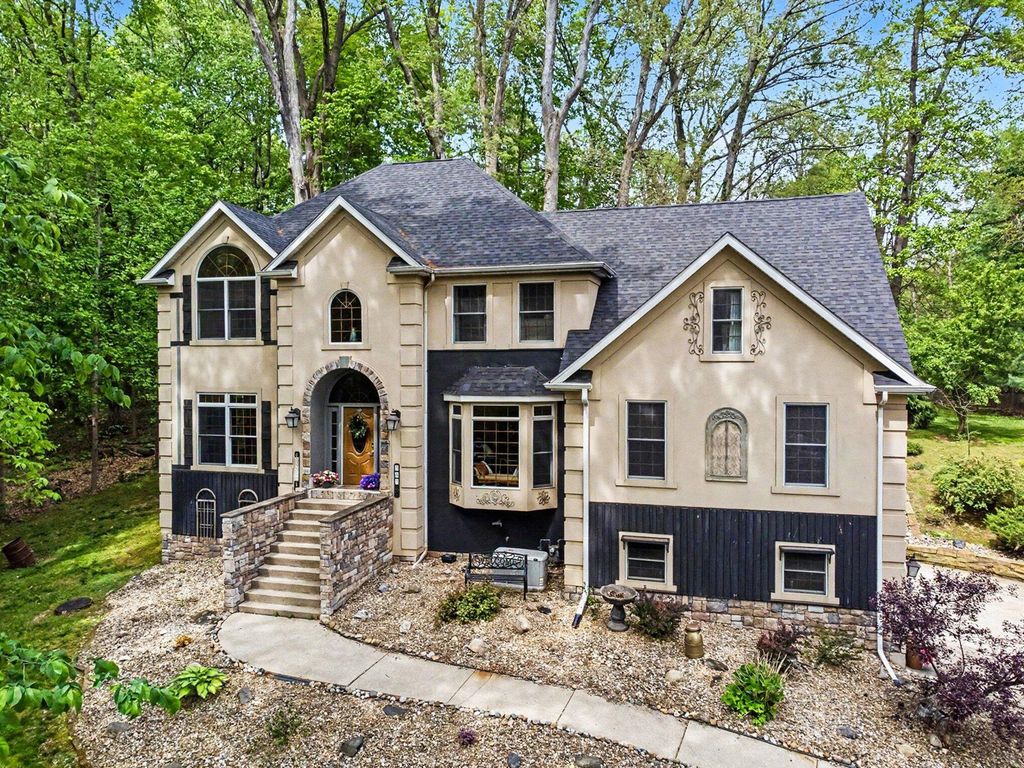 347 E Murray Road, La Porte, IN 46350