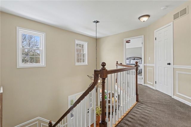 8 Wayshire Drive, Penfield, NY 14526