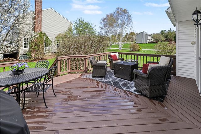 8 Wayshire Drive, Penfield, NY 14526