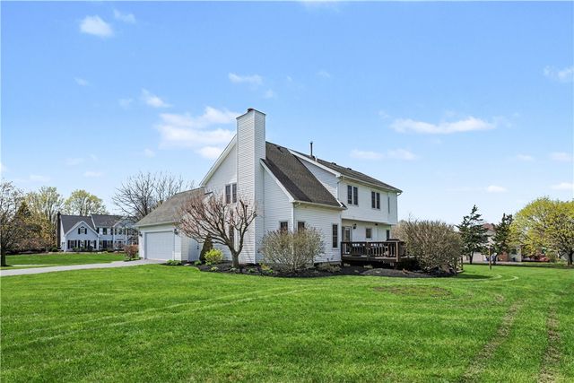 8 Wayshire Drive, Penfield, NY 14526