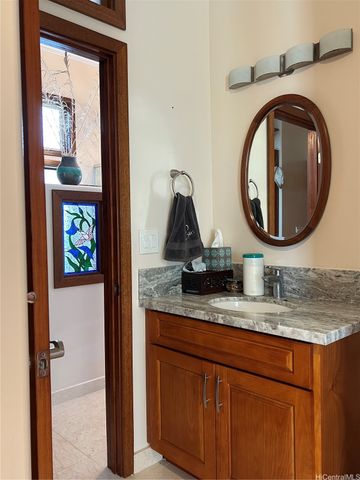131 Hoahana Place, Honolulu, HI 96825