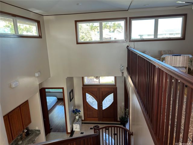 131 Hoahana Place, Honolulu, HI 96825