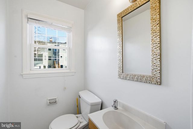 5331 42ND PL NW, Washington, DC 20015