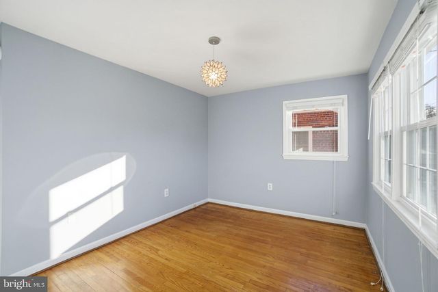 5331 42ND PL NW, Washington, DC 20015