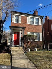 5331 42ND PL NW, Washington, DC 20015