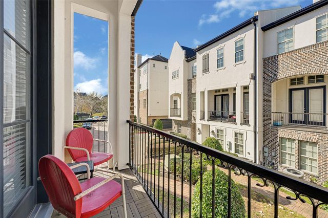 2039 Fannin Station N, Houston, TX 77045