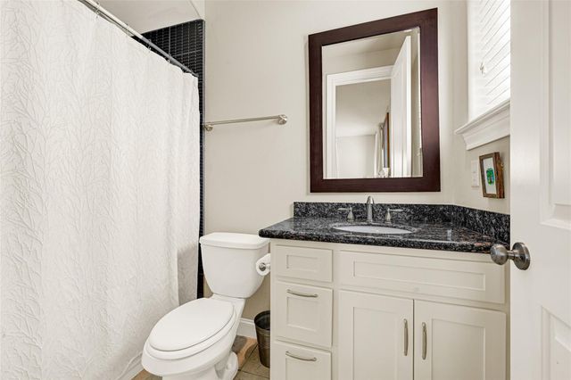 2039 Fannin Station N, Houston, TX 77045