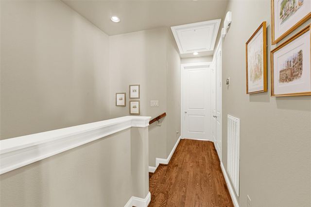 2039 Fannin Station N, Houston, TX 77045