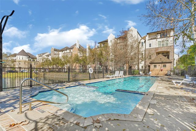 2039 Fannin Station N, Houston, TX 77045