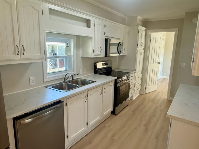 14 Lane F Lane, Coventry, RI 02816