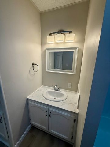 14 Lane F Lane, Coventry, RI 02816