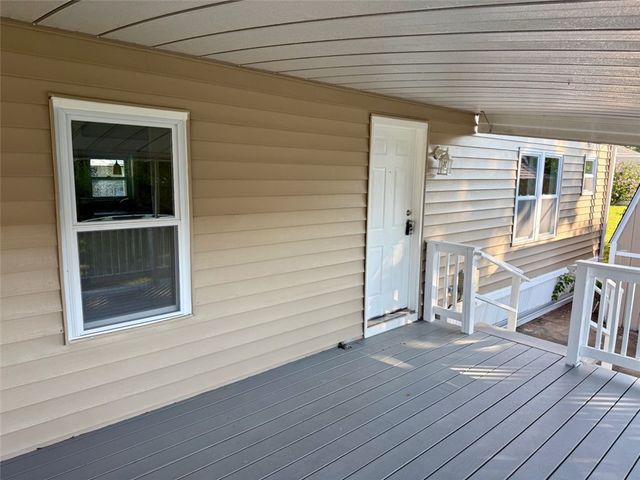 14 Lane F Lane, Coventry, RI 02816
