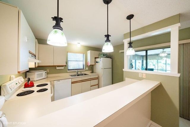 7485 SE Jamestown Terrace, Hobe Sound, FL 33455