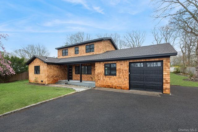 7 Mortimer Street, Westhampton Beach, NY 11978