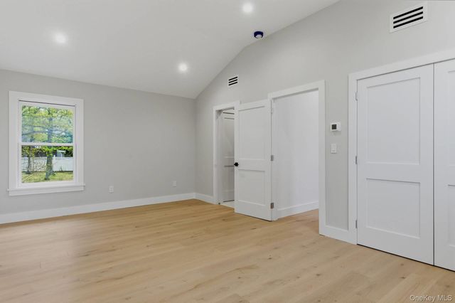 7 Mortimer Street, Westhampton Beach, NY 11978