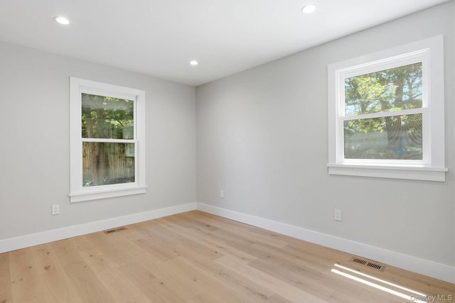 7 Mortimer Street, Westhampton Beach, NY 11978