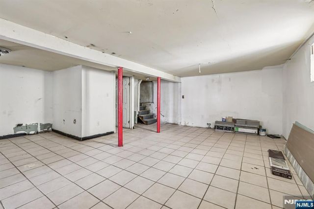 719 18th Avenue, Irvington, NJ 07111