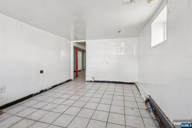 719 18th Avenue, Irvington, NJ 07111