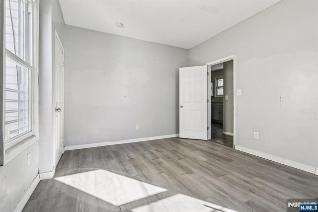 719 18th Avenue, Irvington, NJ 07111