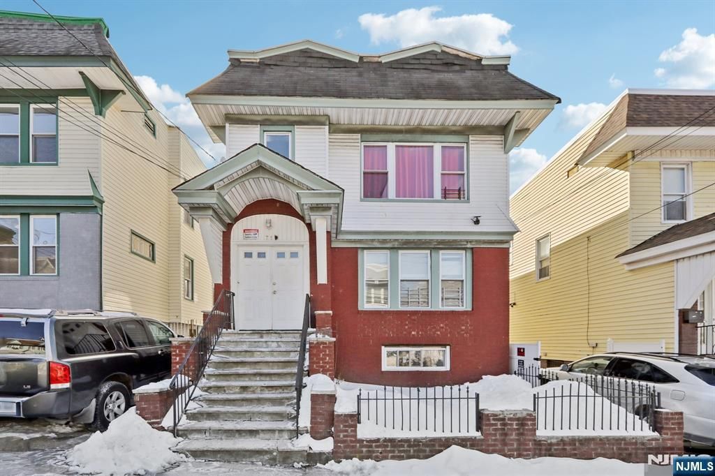 719 18th Avenue, Irvington, NJ 07111