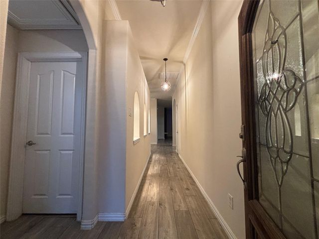 104 Avery Springs Lane, Dickinson, TX 77539