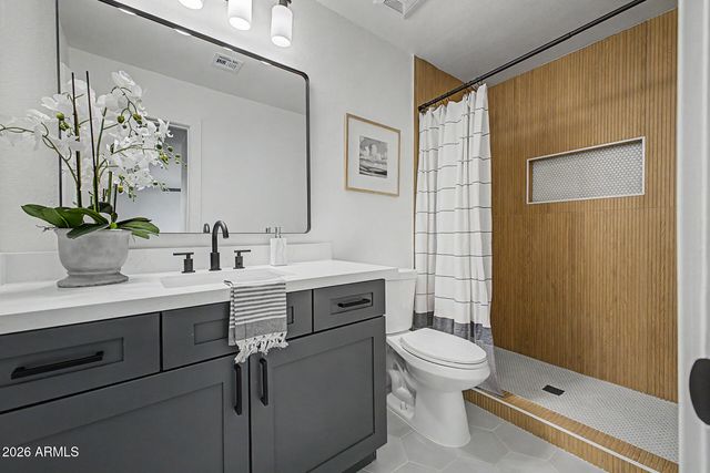 2505 S ROGERS Street, Mesa, AZ 85202