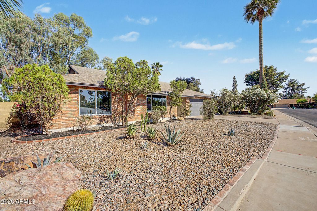 2505 S ROGERS Street, Mesa, AZ 85202