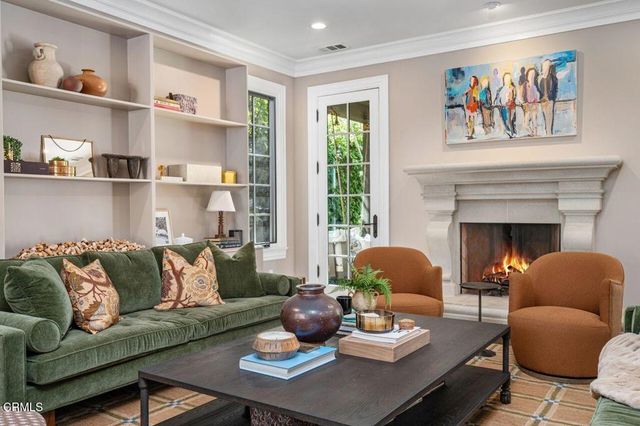 951 Descanso Drive, La Canada Flintridge, CA 91011