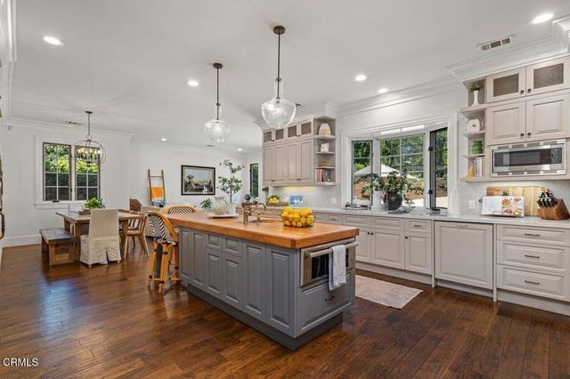 951 Descanso Drive, La Canada Flintridge, CA 91011