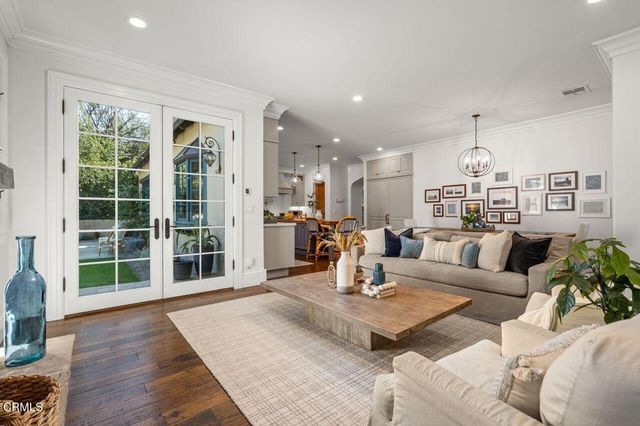 951 Descanso Drive, La Canada Flintridge, CA 91011