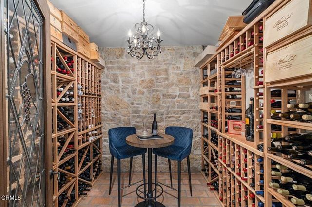 951 Descanso Drive, La Canada Flintridge, CA 91011