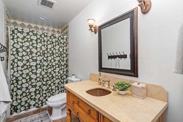 951 Descanso Drive, La Canada Flintridge, CA 91011