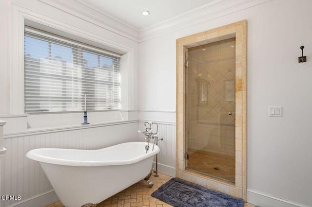 951 Descanso Drive, La Canada Flintridge, CA 91011