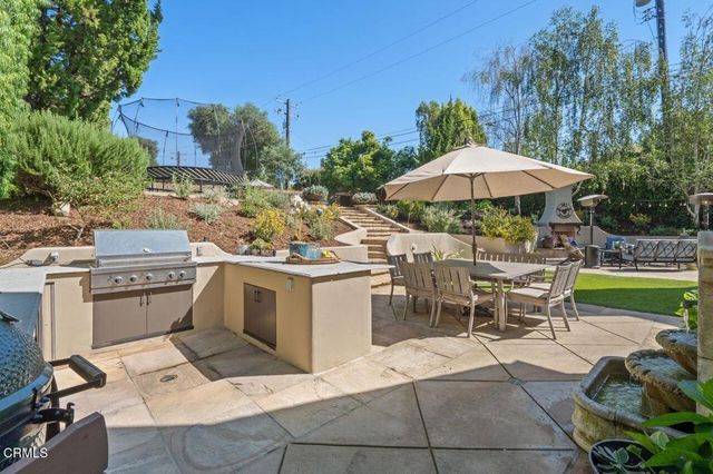 951 Descanso Drive, La Canada Flintridge, CA 91011