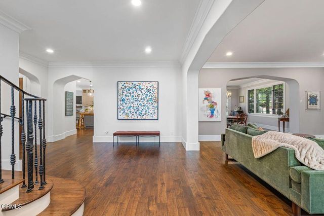 951 Descanso Drive, La Canada Flintridge, CA 91011