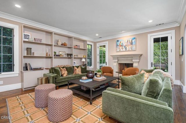 951 Descanso Drive, La Canada Flintridge, CA 91011