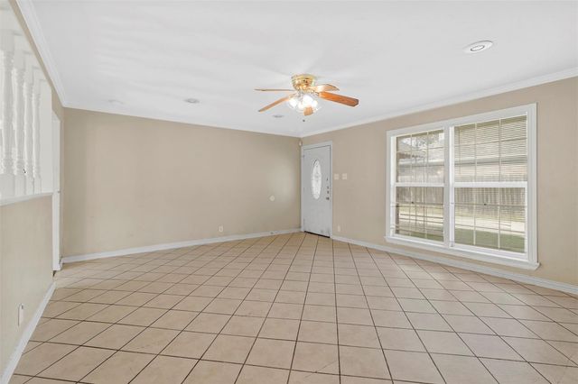 807 Ash Lane, Cedar Hill, TX 75104