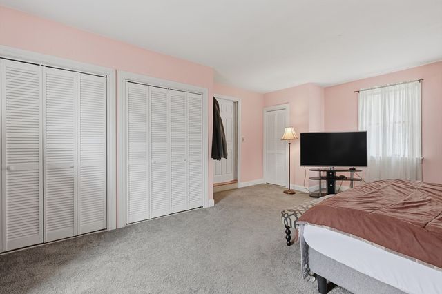 8 Stones Corner Road, Berlin, MA 01503