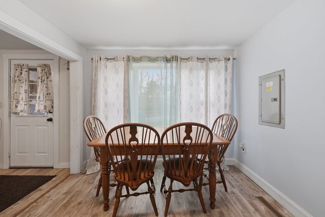 8 Stones Corner Road, Berlin, MA 01503