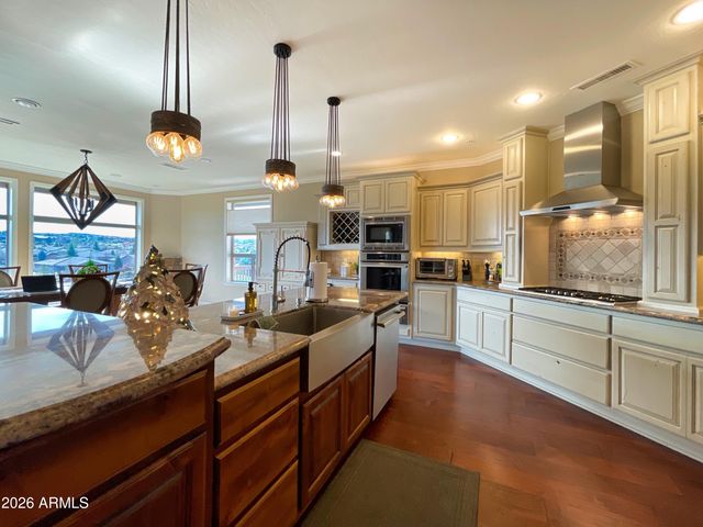 1233 S Lakeview Drive, Prescott, AZ 86301