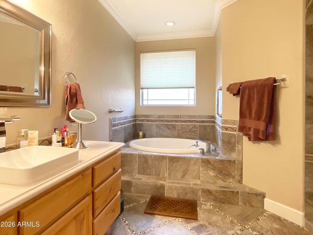 1233 S Lakeview Drive, Prescott, AZ 86301