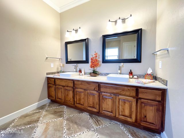 1233 S Lakeview Drive, Prescott, AZ 86301