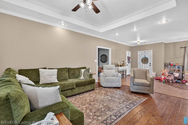 2406 Mountain Grove Road, Alma, AR 72921