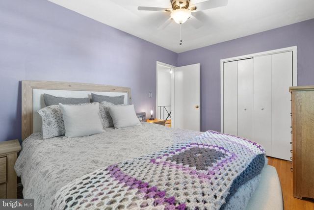 2416 N DEARING ST, Alexandria, VA 22302