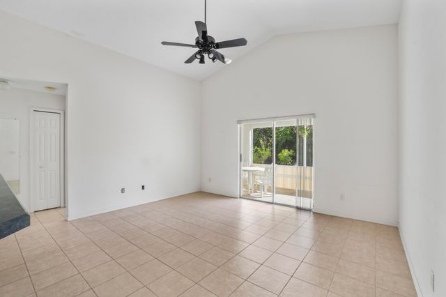 8238 Maidencane Place, Port St. Lucie, Port St Lucie, FL 34952