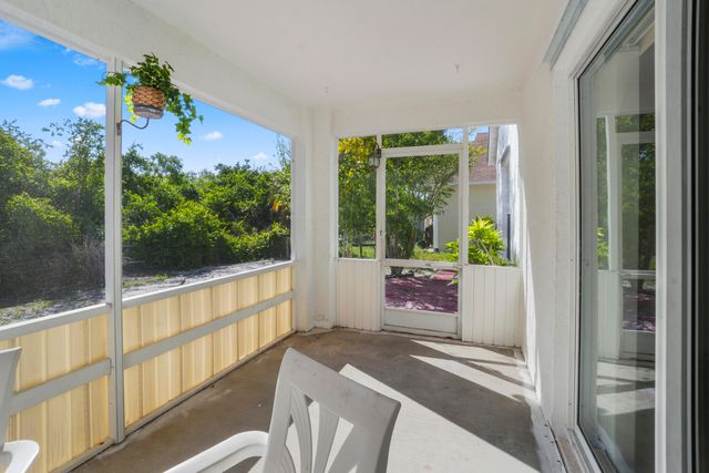 8238 Maidencane Place, Port St. Lucie, Port St Lucie, FL 34952