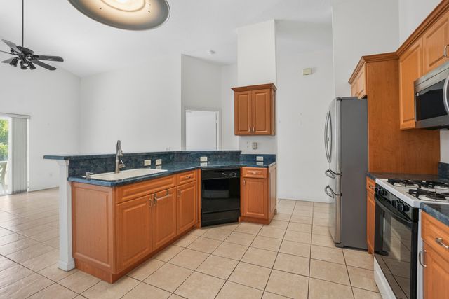 8238 Maidencane Place, Port St. Lucie, Port St Lucie, FL 34952
