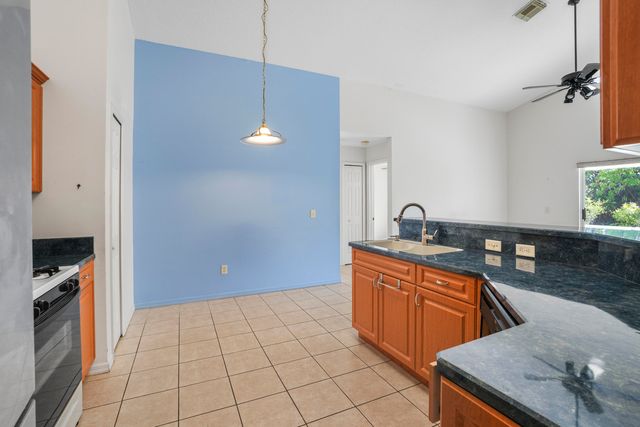 8238 Maidencane Place, Port St. Lucie, Port St Lucie, FL 34952