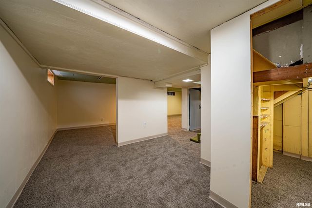 1227 STATE Street, Pekin, IL 61554